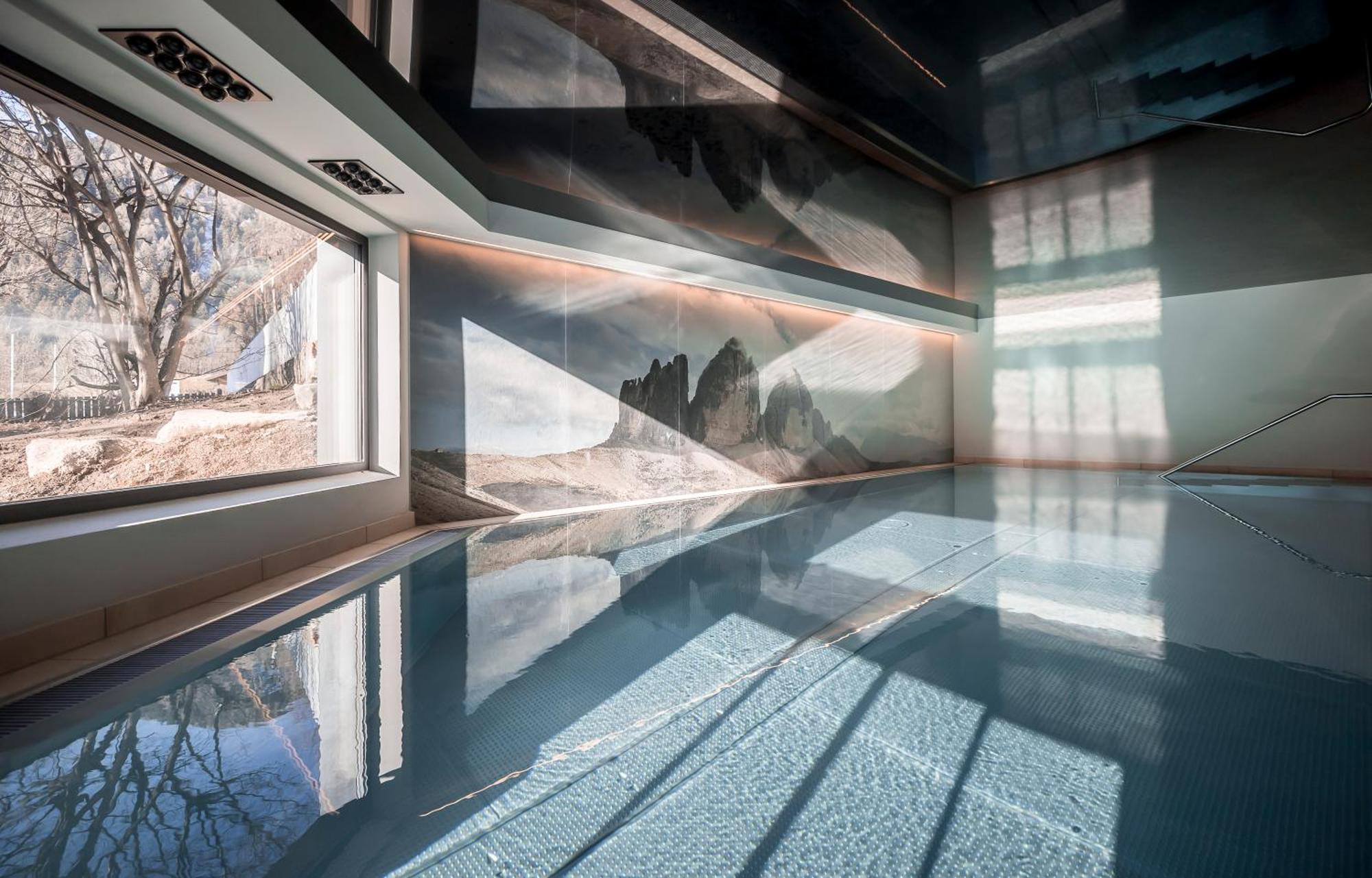 Hotel Alpenhof ราซุน ดิ ซอตโต ภายนอก รูปภาพ
